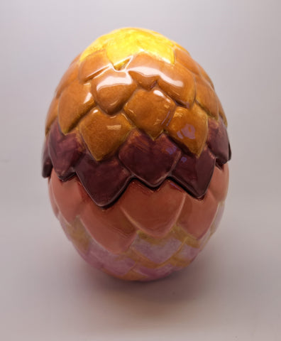 Ceramic Dragon egg pot with lid