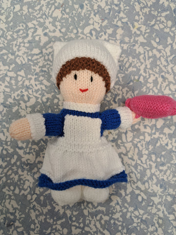 Knitted toy nurse