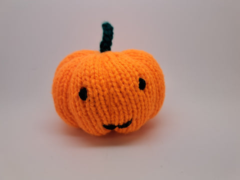 Knitted pumpkin