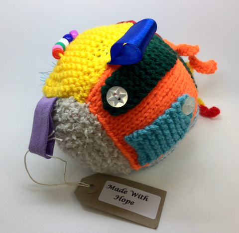 Knitted Fiddle Cube