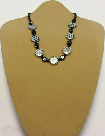 White Silver Black Vacuum Plated Glass Necklace