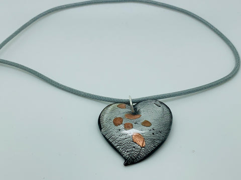 POLLY'S PLACE HEART PENDANT